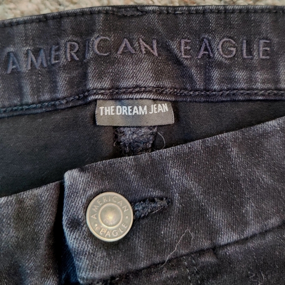 American Eagle Black Curvy Super High Rise Dream Jeans - Picture 4 of 6